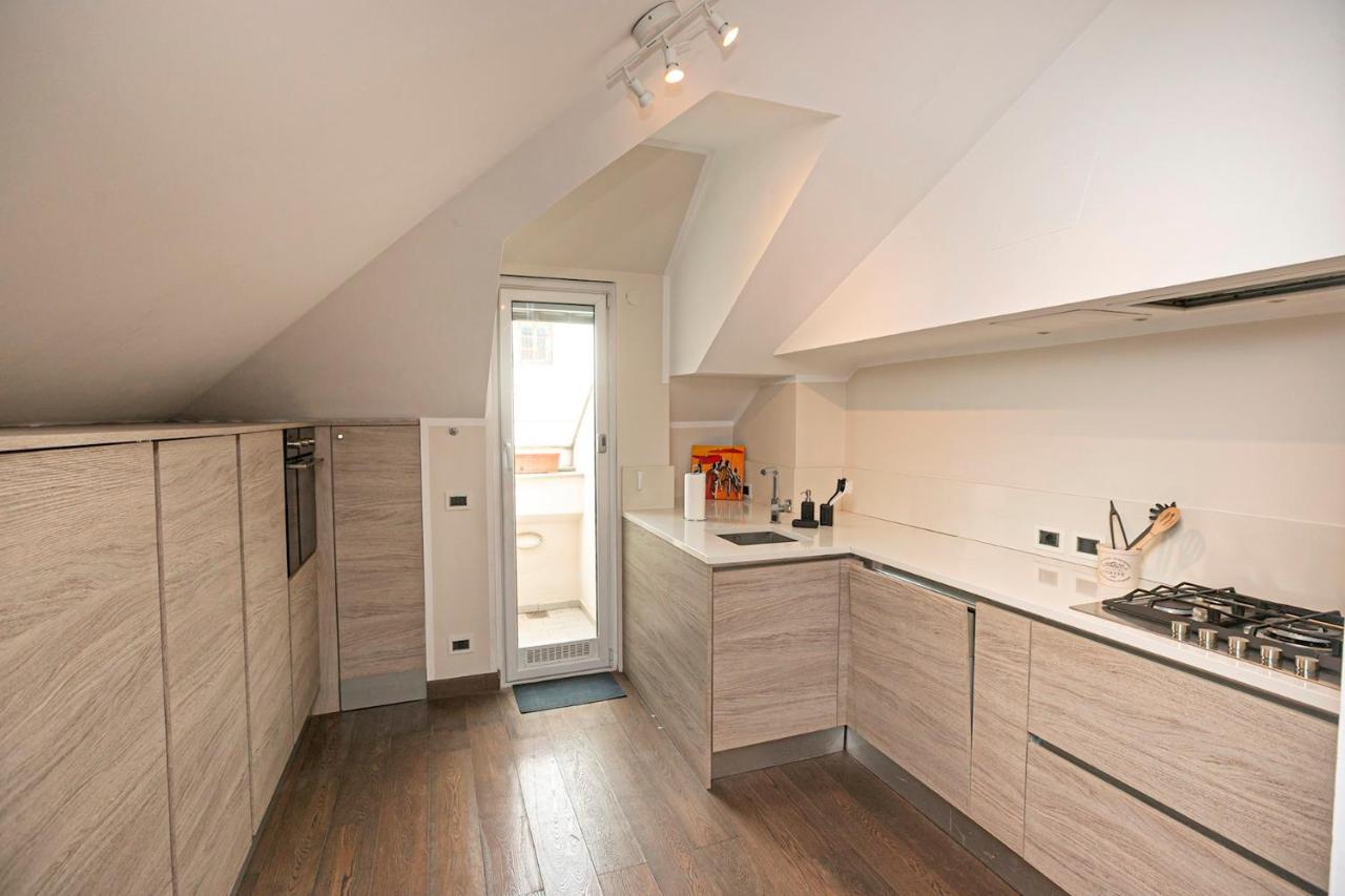 Real Italian Estate - Penthouse Apartment Genoa Luaran gambar