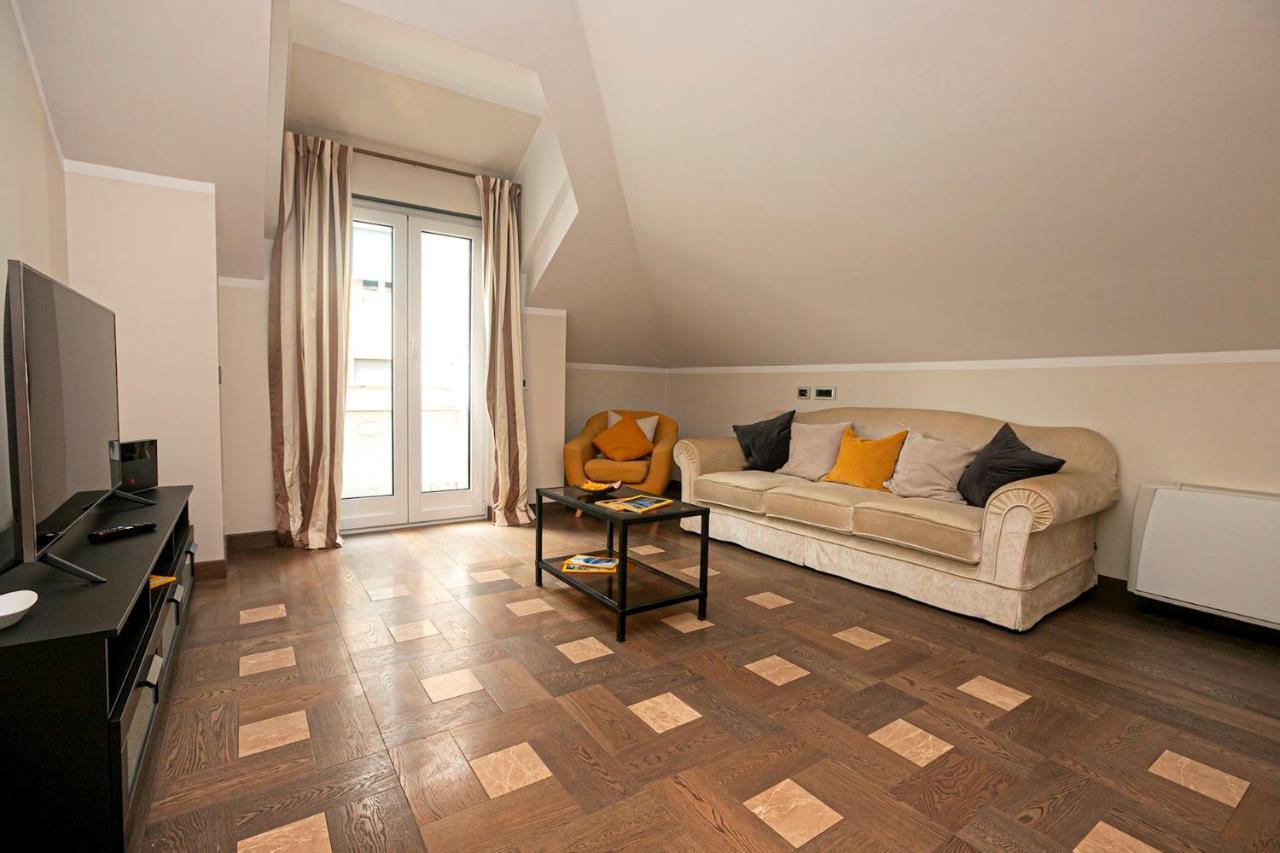 Real Italian Estate - Penthouse Apartment Genoa Luaran gambar